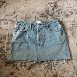 Abercrombie & Fitch Denim Mini Skirt Mid Rise 27 Light Wash